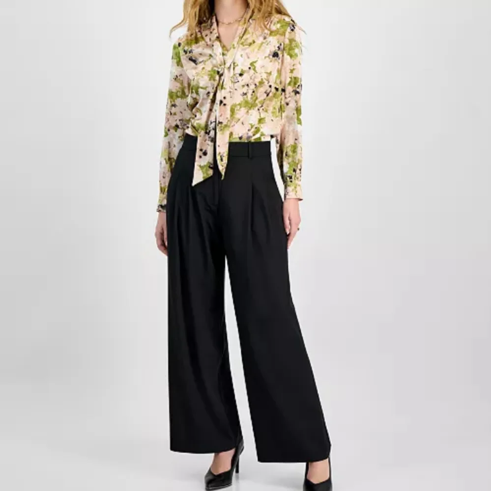 Bar III Women's Floral Tie-Neck Blouse - Picture 3 of 7